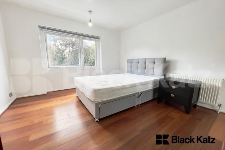 Superb 4 Bed with over 2050 Sq. Ft. of living & entertaining space Rockwell Gardens , Dulwich / Crystal Palace / Gipsy Hill Borders